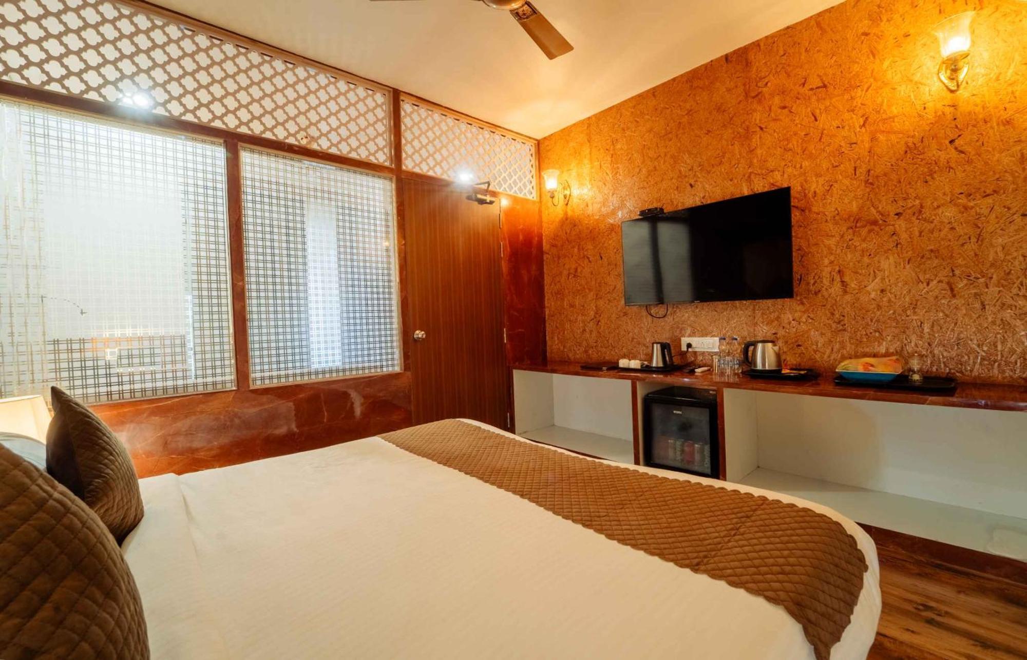 The Royal Paradise Resort And Salt Yard Adžmér Exteriér fotografie